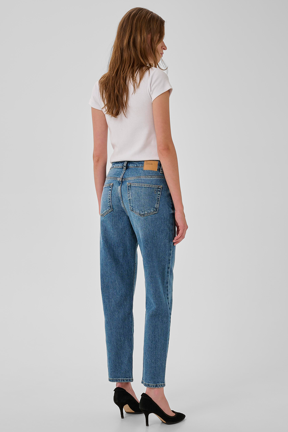 04 The Mommy 139 Jeans