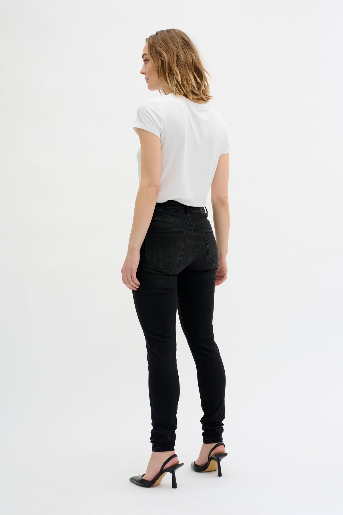 39 THE NORA HIGH SLIM Jeans