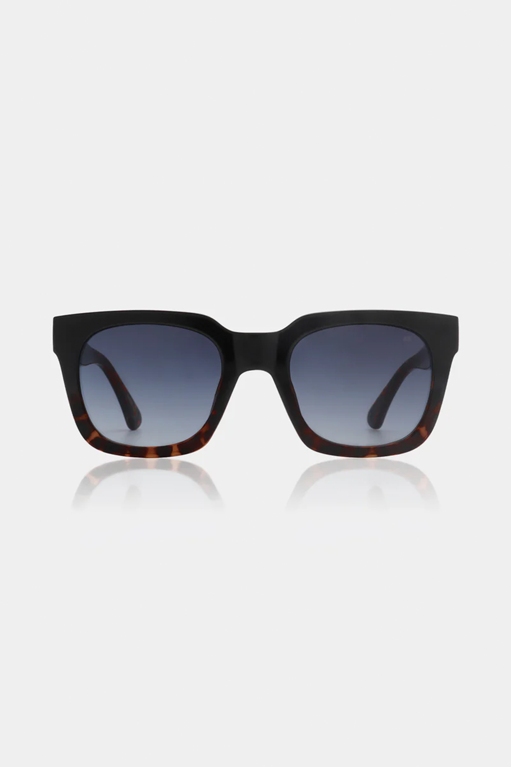 Nancy Solbrille