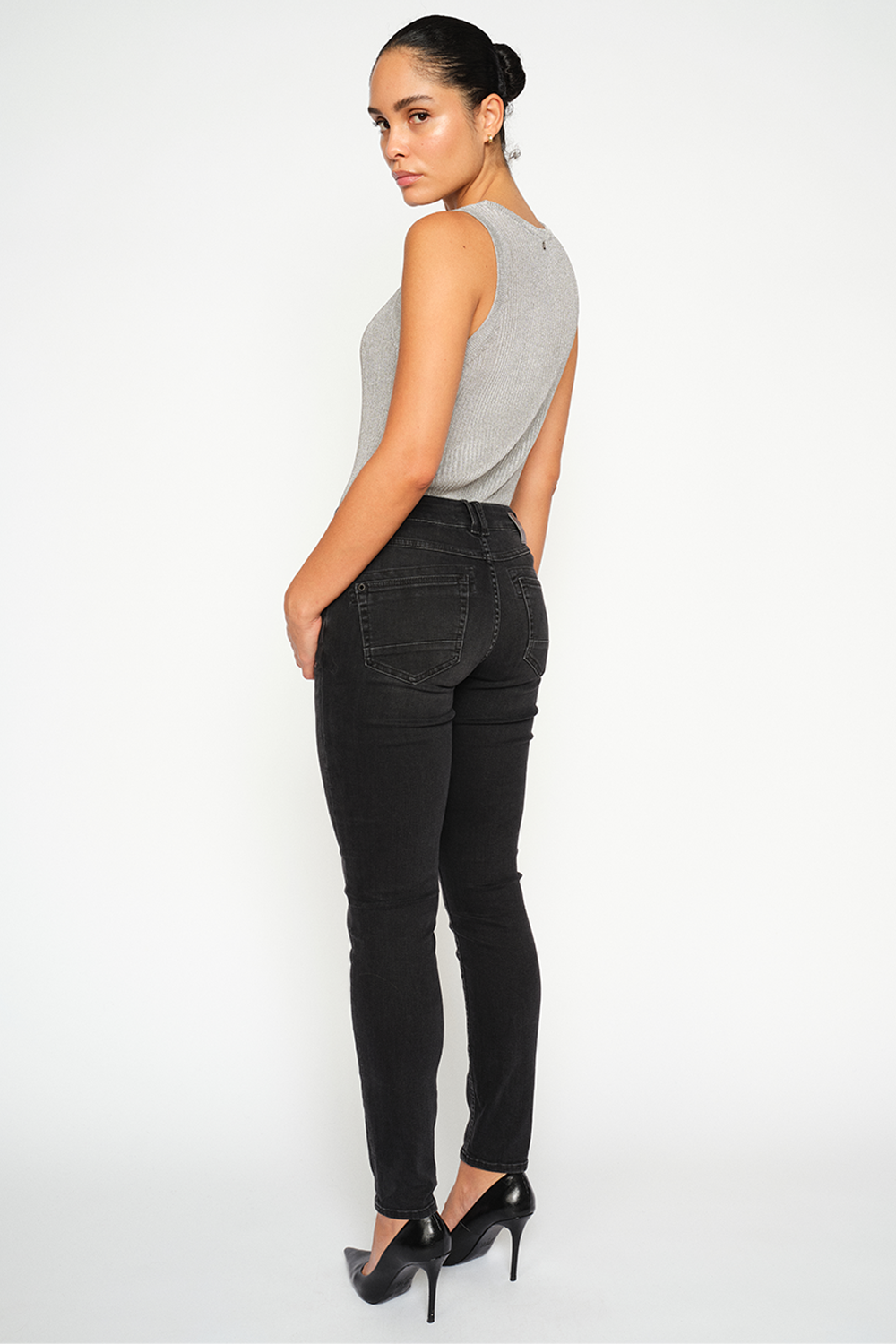 MMNaomi Salute Jeans