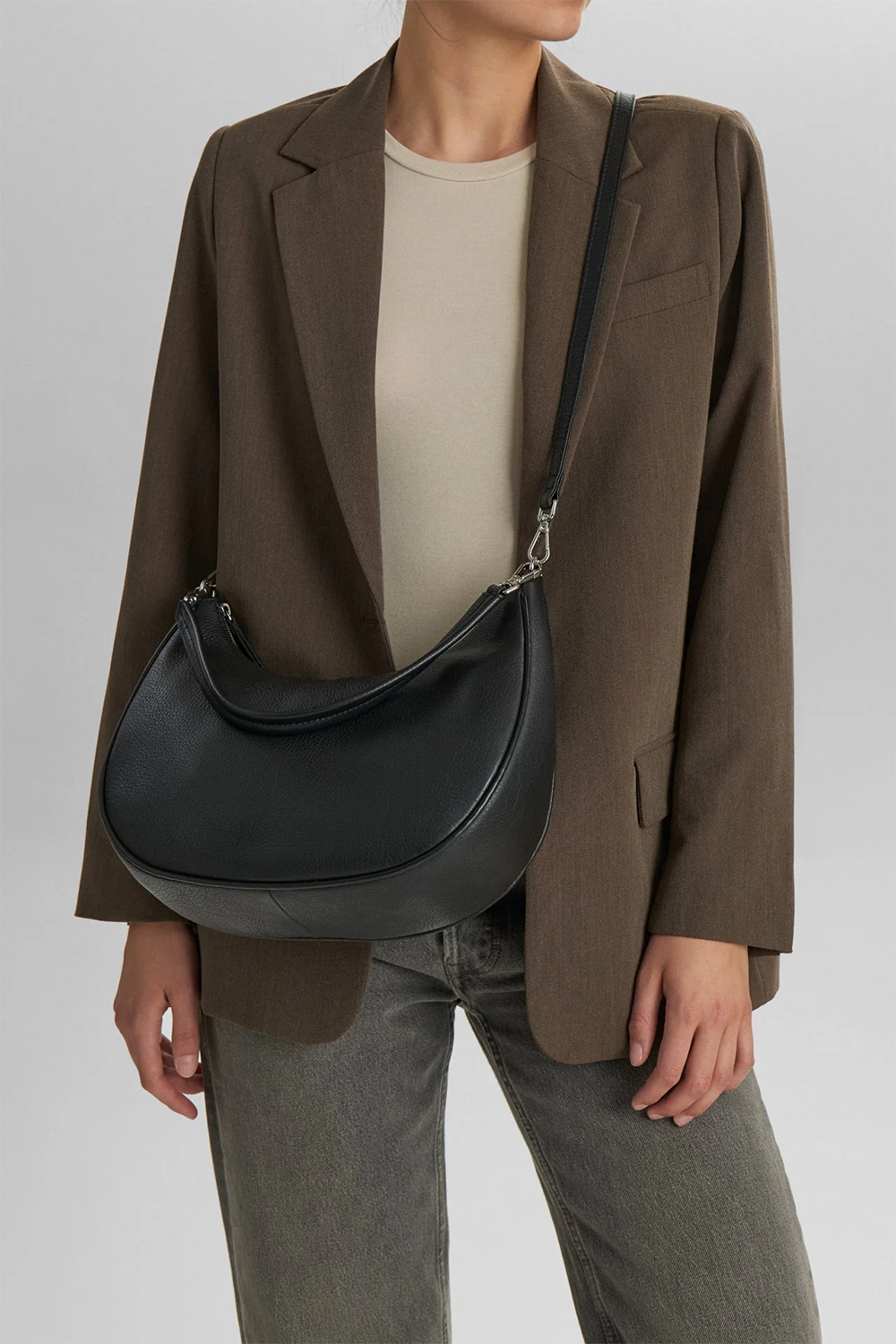 NoviaMBG Taske, Grain