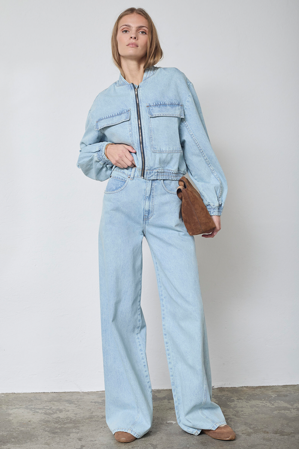 AronaCC Jeans